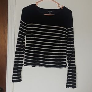 Black and white striped cropped shirt